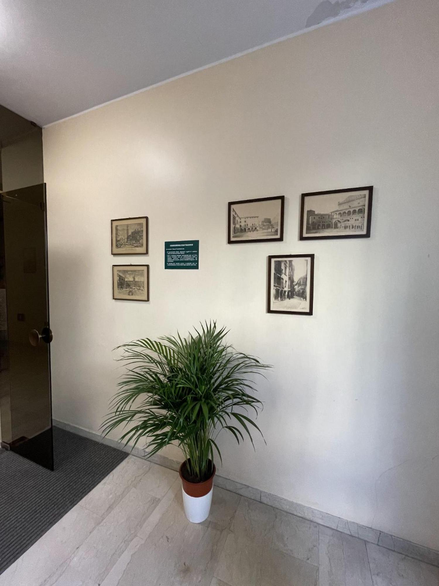 A Un Passo Dall'Ospedale بادوفا المظهر الخارجي الصورة